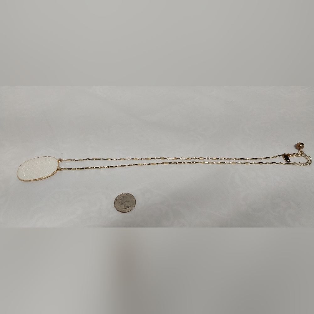 Elegant Kate Spade Gold Chain White Pendant Style Necklace